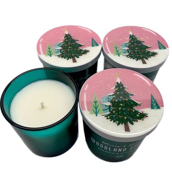 NWT! 🎄DW HOME-Christmas Holiday 8.8 Oz. Woodland Spruce Tree Candle - Picture 3 of 7